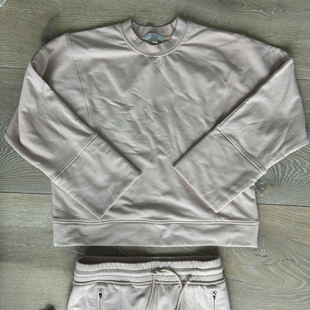 JOIE jogger set, pant suit set, track suit, sweatshirt, sweatpants. XXS.